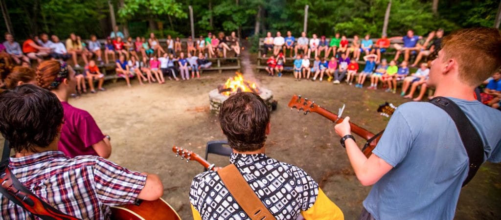 singing-campfire